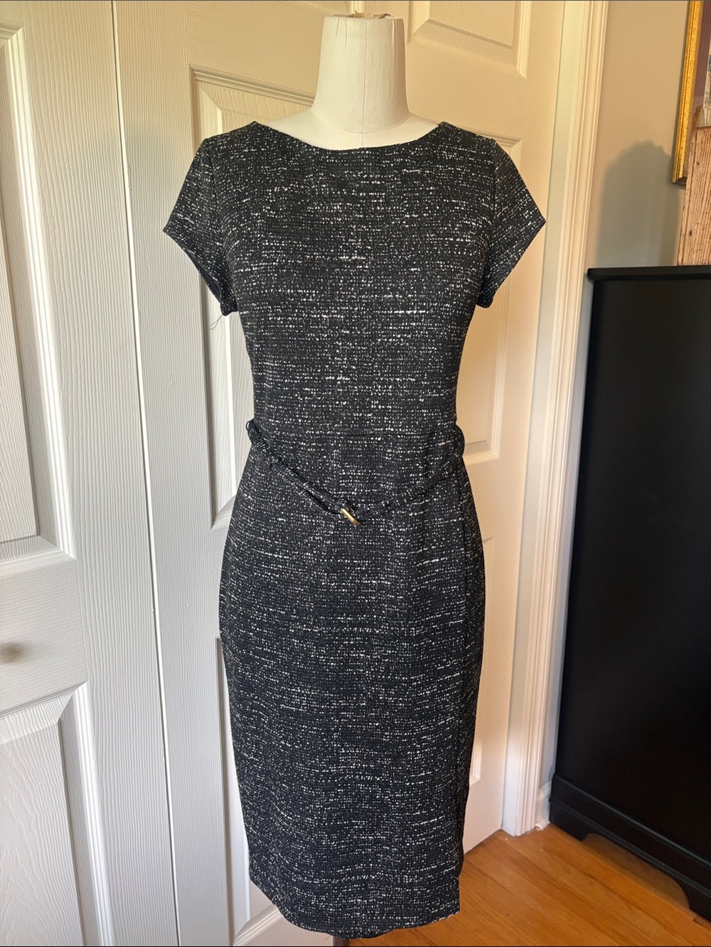 Classic Black Sheath Dress with Belt by EXPRESS/Size S